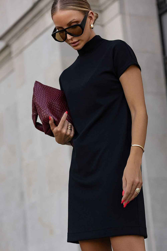 Comfortable: Elegant Little Black Dress