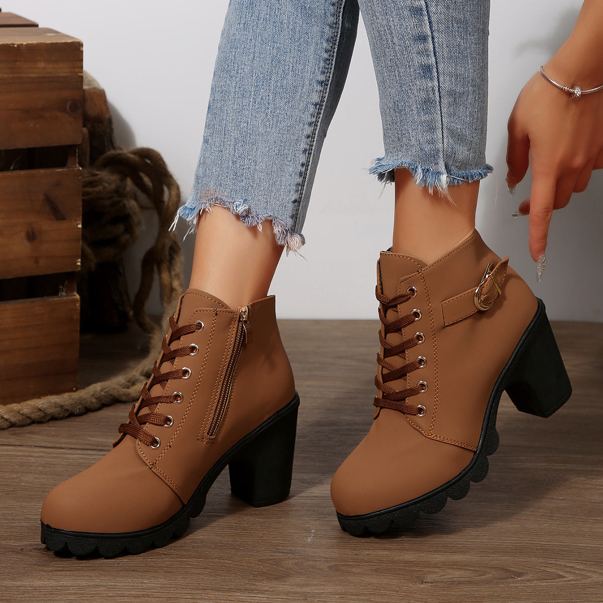 Womens Chunky Heel Leather Boots