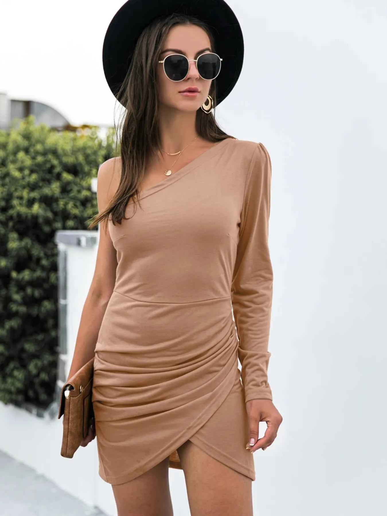 One Shoulder Ruched : Bodycon Dress