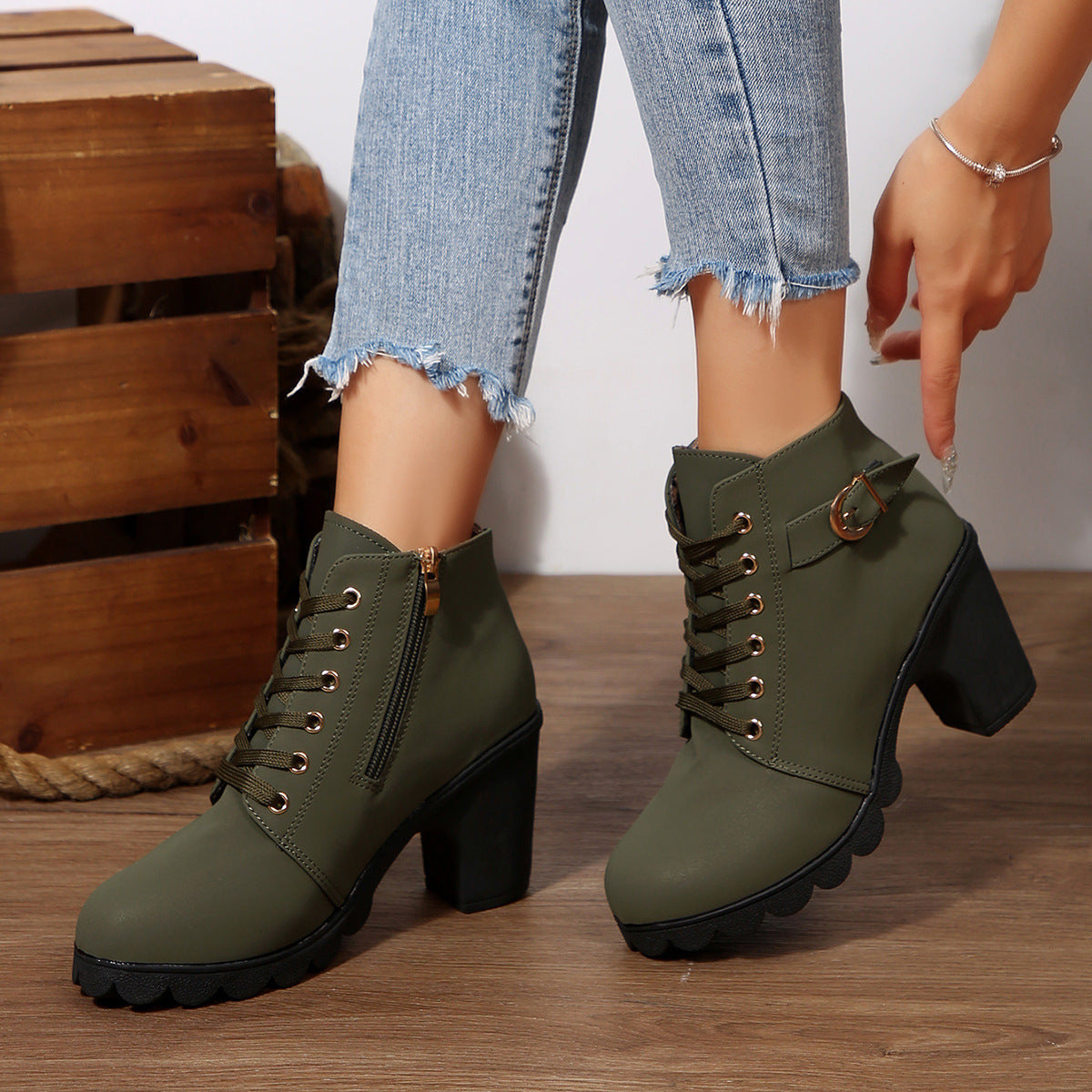 Womens Chunky Heel Leather Boots