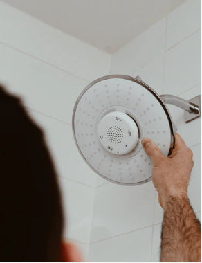 <h2><em>Bluetooth Speaker Shower Head </em></h2>