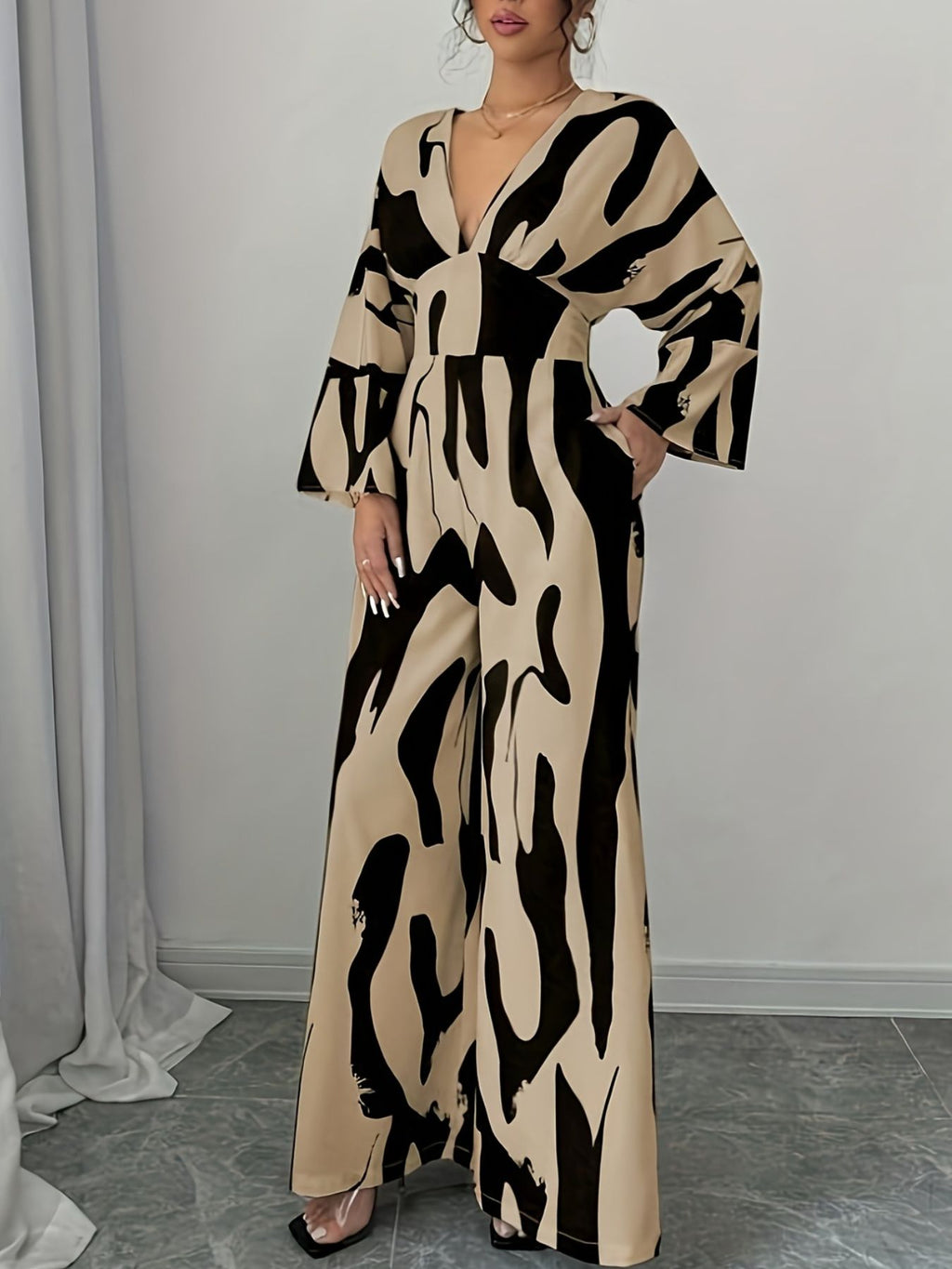 Abstract Print V-Neck Wide Leg Jumpsuit - ꫀꪶꫀᧁꪖꪀᥴꫀ꠸ᠻꪗ~ 𝔈𝔪𝔟𝔯𝔞𝔠𝔢 𝔈𝔩𝔢𝔤𝔞𝔫𝔠𝔢