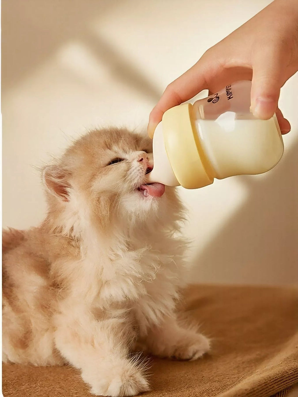 Anti - Choking Silicone Pet Nursing Bottle - ꫀꪶꫀᧁꪖꪀᥴꫀ꠸ᠻꪗ~ 𝔈𝔪𝔟𝔯𝔞𝔠𝔢 𝔈𝔩𝔢𝔤𝔞𝔫𝔠𝔢