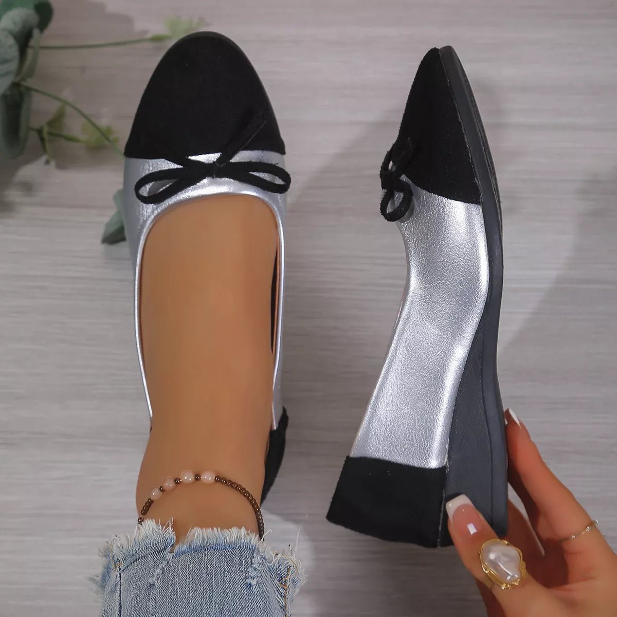 Chic Bow Two-Tone Slip-On Shoes - ꫀꪶꫀᧁꪖꪀᥴꫀ꠸ᠻꪗ~ 𝔈𝔪𝔟𝔯𝔞𝔠𝔢 𝔈𝔩𝔢𝔤𝔞𝔫𝔠𝔢