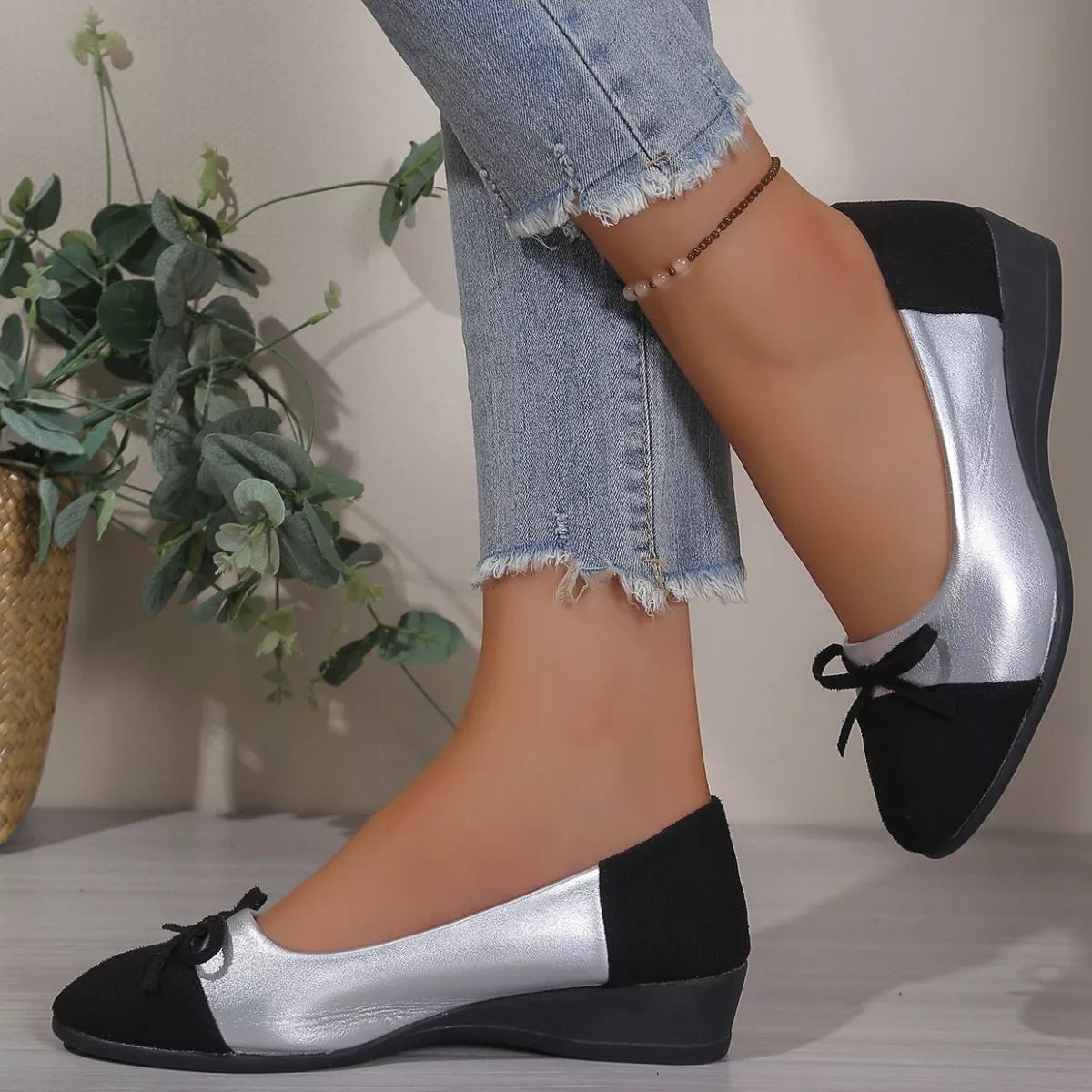 Chic Bow Two-Tone Slip-On Shoes - ꫀꪶꫀᧁꪖꪀᥴꫀ꠸ᠻꪗ~ 𝔈𝔪𝔟𝔯𝔞𝔠𝔢 𝔈𝔩𝔢𝔤𝔞𝔫𝔠𝔢