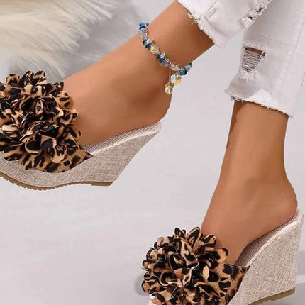 Stylish Open Toe Platform : Wedge Sandals Brown