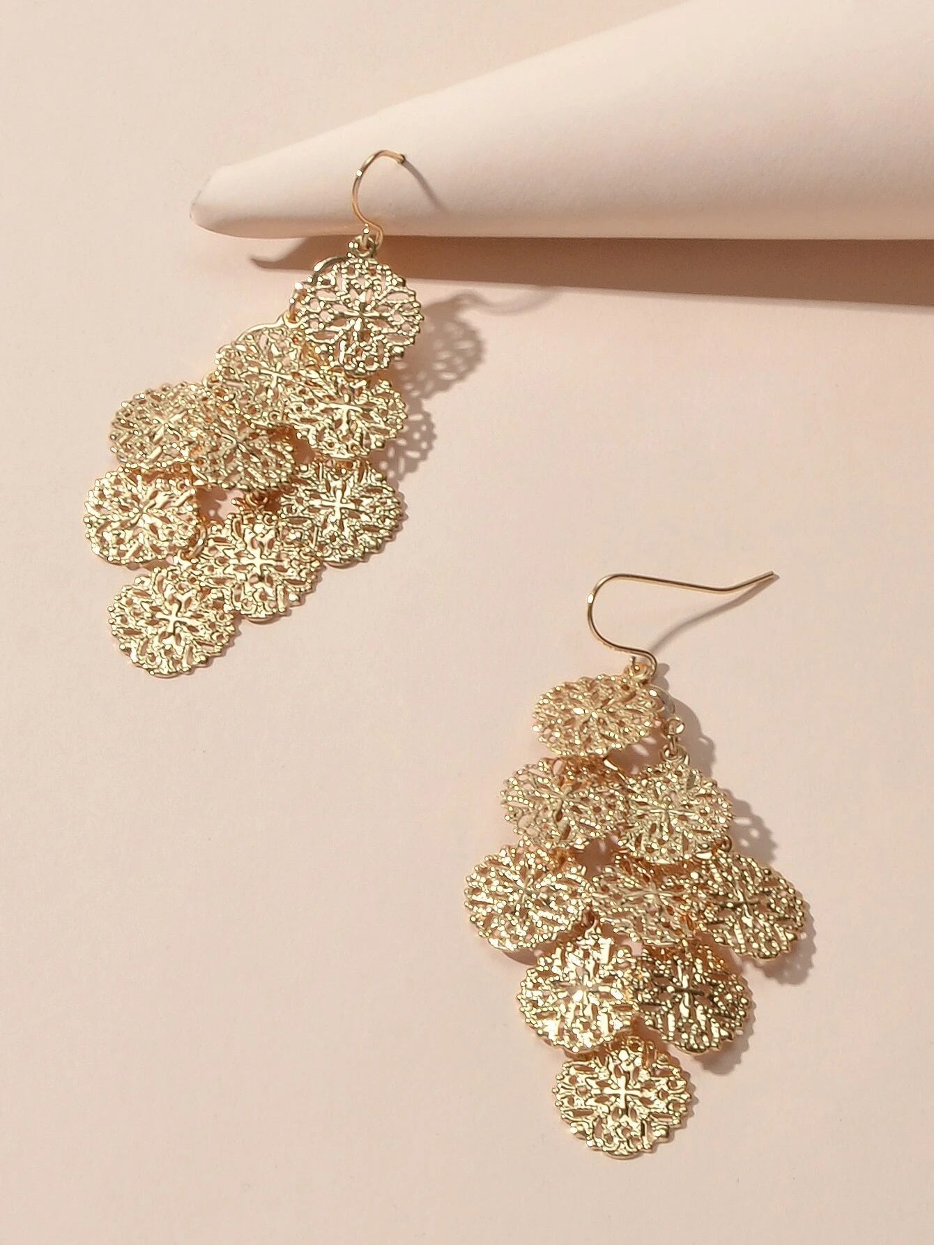 Fashionable Charm Dangle Earrings - ꫀꪶꫀᧁꪖꪀᥴꫀ꠸ᠻꪗ~ 𝔈𝔪𝔟𝔯𝔞𝔠𝔢 𝔈𝔩𝔢𝔤𝔞𝔫𝔠𝔢