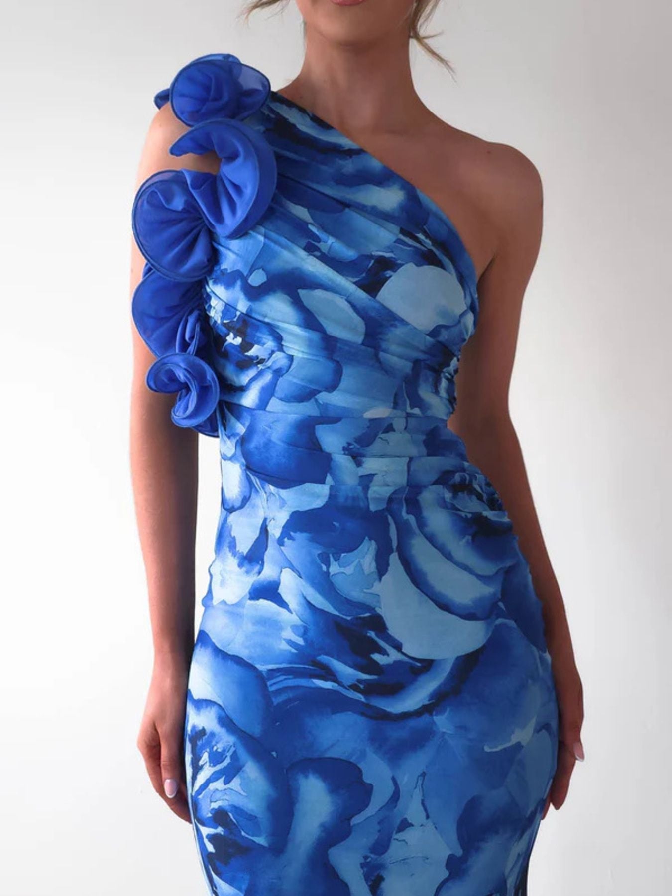 Floral Print One - Shoulder Maxi Dress - ꫀꪶꫀᧁꪖꪀᥴꫀ꠸ᠻꪗ~ 𝔈𝔪𝔟𝔯𝔞𝔠𝔢 𝔈𝔩𝔢𝔤𝔞𝔫𝔠𝔢