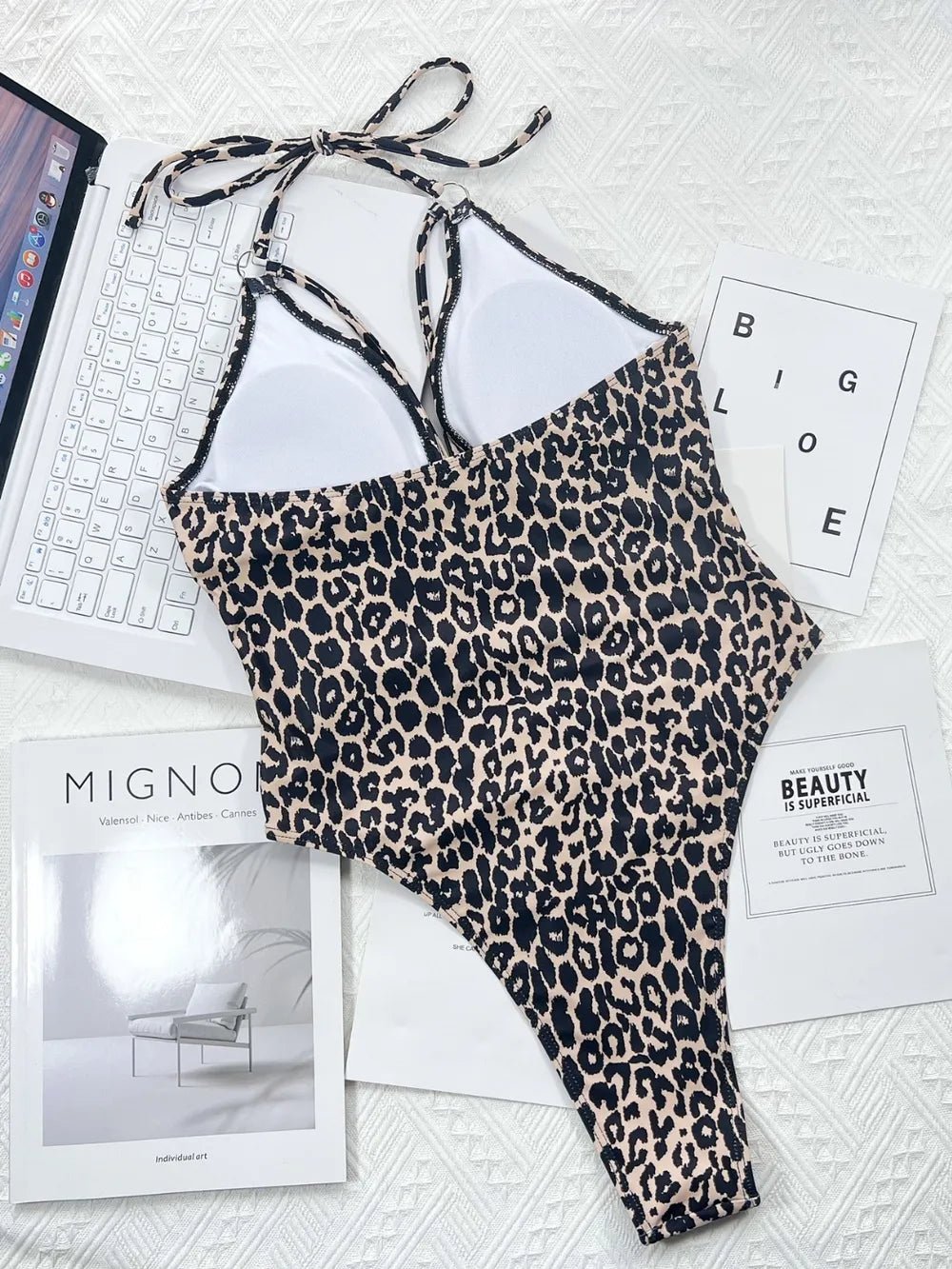 Leopard Cutout Halter Neck One - Piece Swimwear - ꫀꪶꫀᧁꪖꪀᥴꫀ꠸ᠻꪗ~ 𝔈𝔪𝔟𝔯𝔞𝔠𝔢 𝔈𝔩𝔢𝔤𝔞𝔫𝔠𝔢