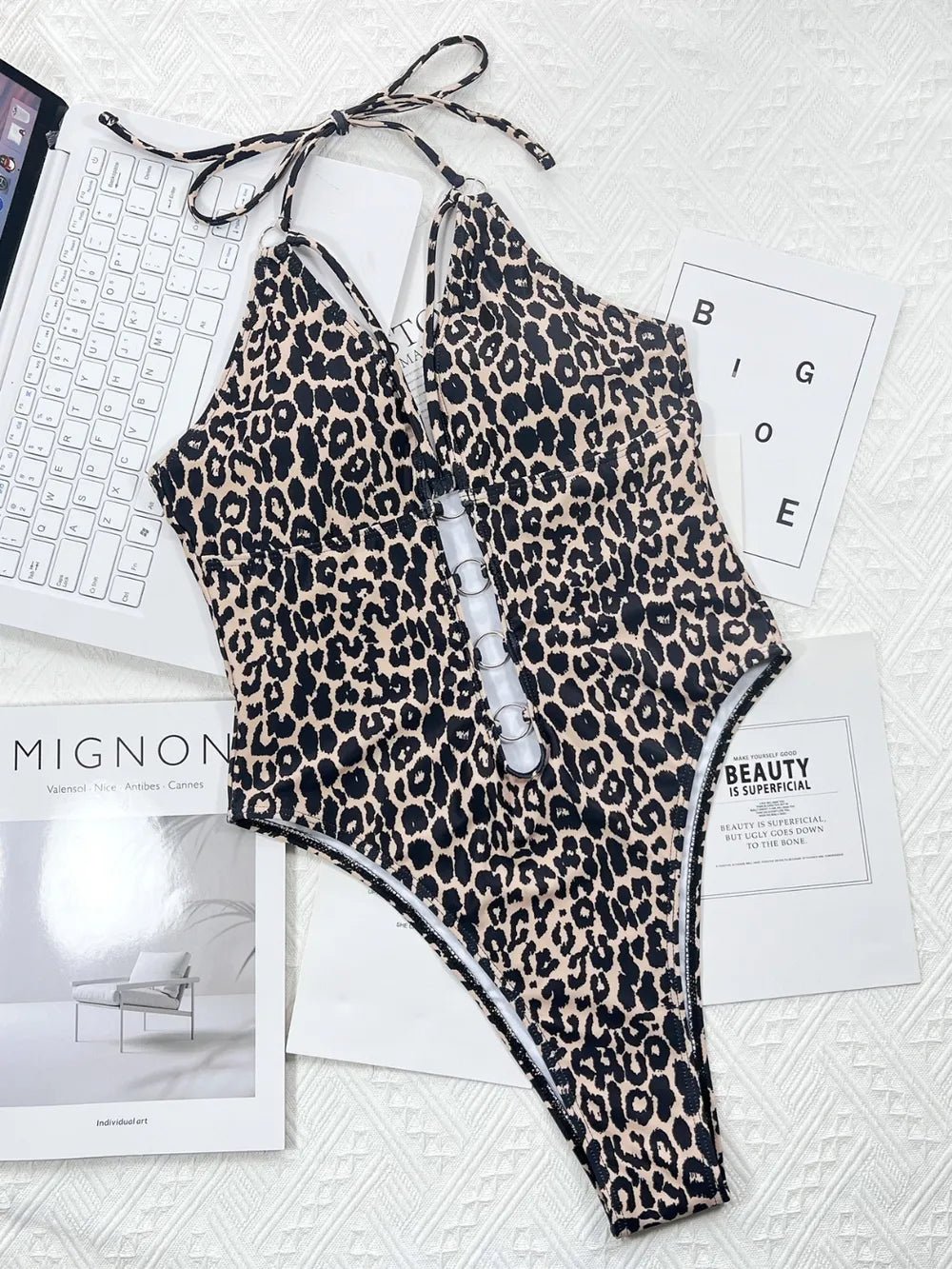 Leopard Cutout Halter Neck One - Piece Swimwear - ꫀꪶꫀᧁꪖꪀᥴꫀ꠸ᠻꪗ~ 𝔈𝔪𝔟𝔯𝔞𝔠𝔢 𝔈𝔩𝔢𝔤𝔞𝔫𝔠𝔢