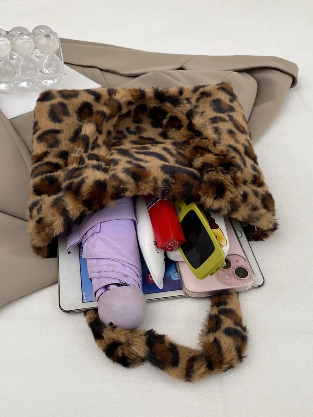 Leopard Fluff Handbag With Zip - ꫀꪶꫀᧁꪖꪀᥴꫀ꠸ᠻꪗ~ 𝔈𝔪𝔟𝔯𝔞𝔠𝔢 𝔈𝔩𝔢𝔤𝔞𝔫𝔠𝔢