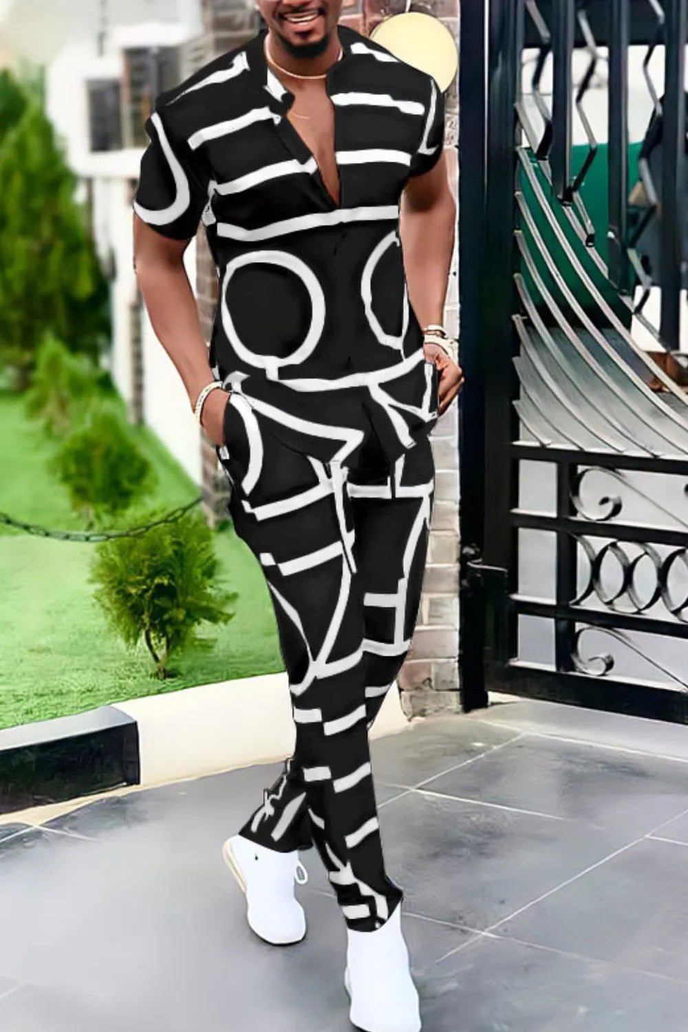 Men's Full Size Geo Print Short Sleeve Top and Pants Set Plus Size - ꫀꪶꫀᧁꪖꪀᥴꫀ꠸ᠻꪗ~ 𝔈𝔪𝔟𝔯𝔞𝔠𝔢 𝔈𝔩𝔢𝔤𝔞𝔫𝔠𝔢