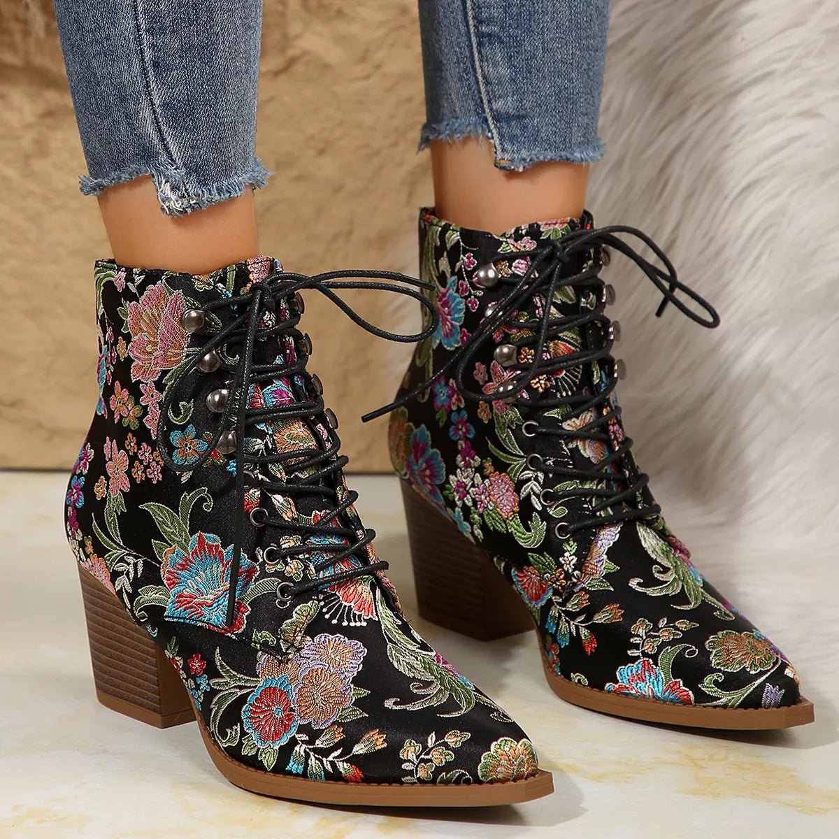 Stylish Print Point Toe Block Heels - ꫀꪶꫀᧁꪖꪀᥴꫀ꠸ᠻꪗ~ 𝔈𝔪𝔟𝔯𝔞𝔠𝔢 𝔈𝔩𝔢𝔤𝔞𝔫𝔠𝔢