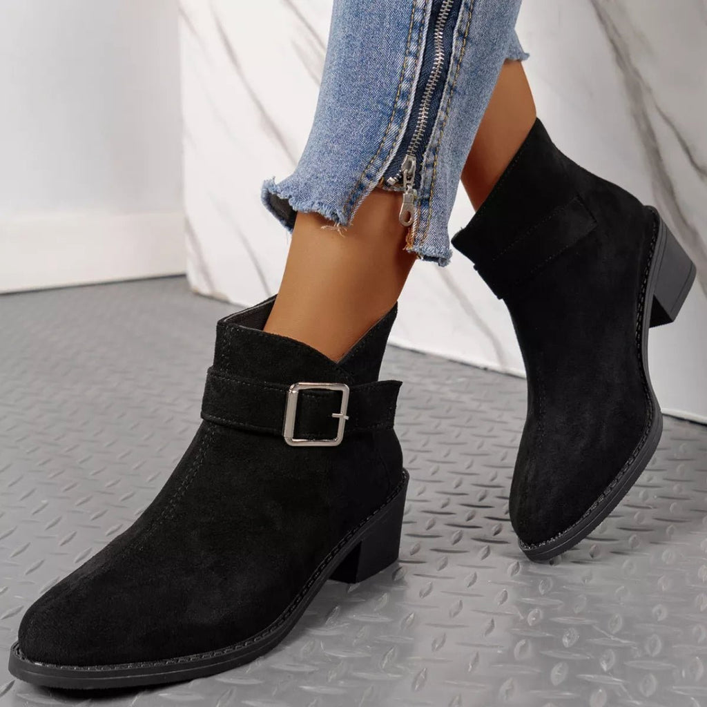 Fashionable Heels Boots With Buckle - ꫀꪶꫀᧁꪖꪀᥴꫀ꠸ᠻꪗ~ 𝔈𝔪𝔟𝔯𝔞𝔠𝔢 𝔈𝔩𝔢𝔤𝔞𝔫𝔠𝔢