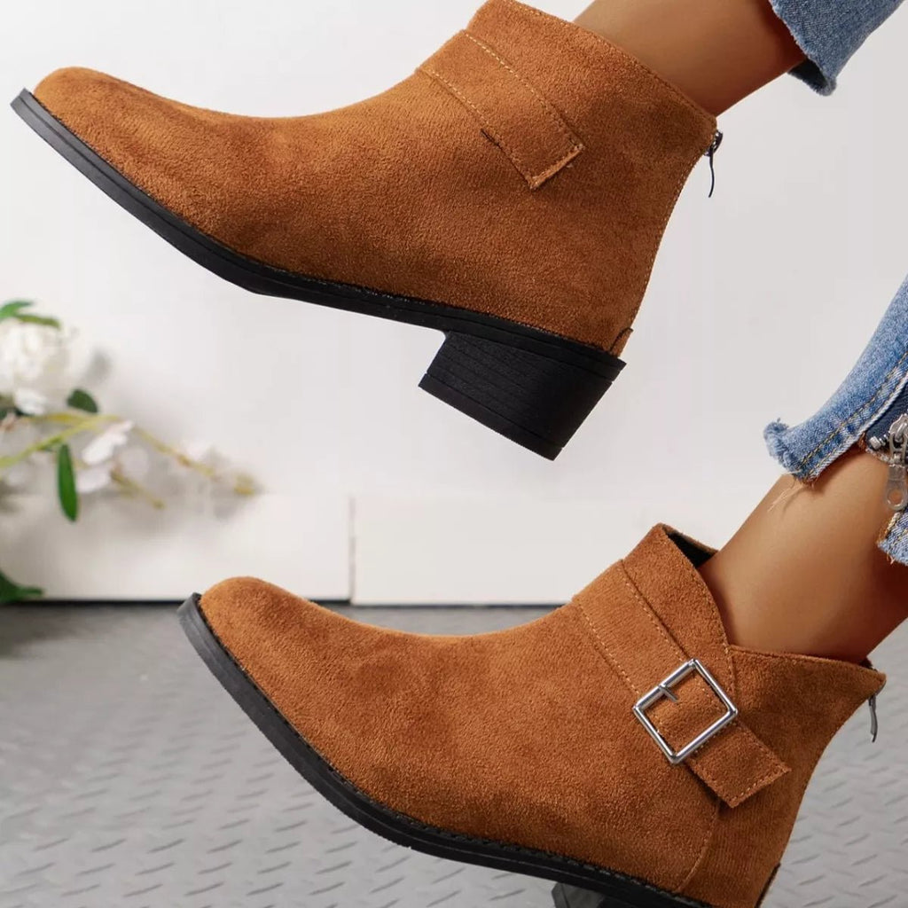 Fashionable Heels Boots With Buckle - ꫀꪶꫀᧁꪖꪀᥴꫀ꠸ᠻꪗ~ 𝔈𝔪𝔟𝔯𝔞𝔠𝔢 𝔈𝔩𝔢𝔤𝔞𝔫𝔠𝔢