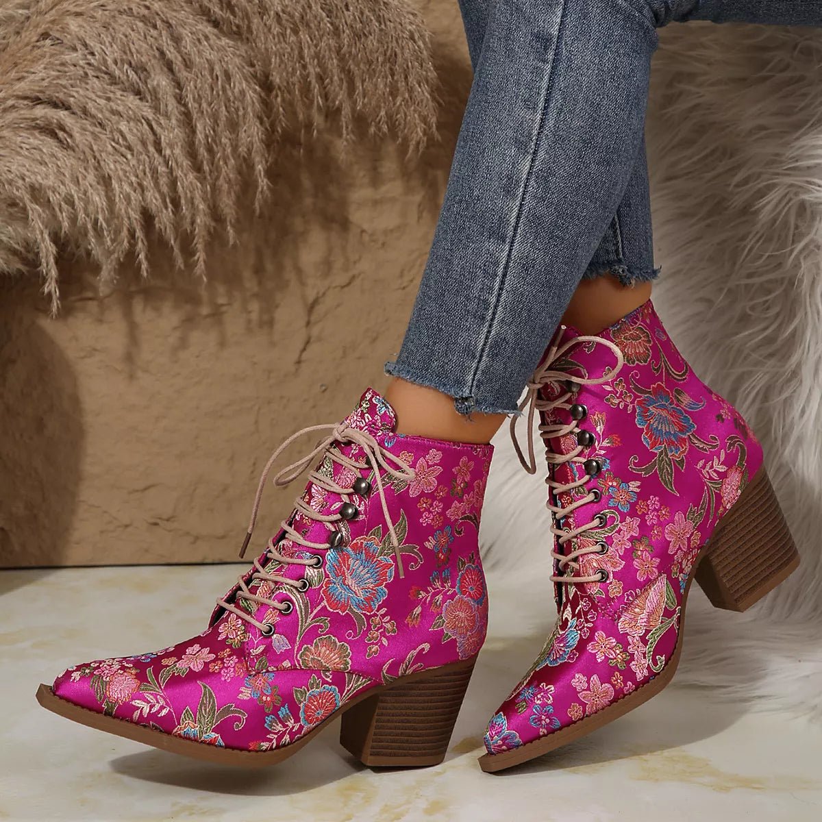 Stylish Print Point Toe Block Heels - ꫀꪶꫀᧁꪖꪀᥴꫀ꠸ᠻꪗ~ 𝔈𝔪𝔟𝔯𝔞𝔠𝔢 𝔈𝔩𝔢𝔤𝔞𝔫𝔠𝔢