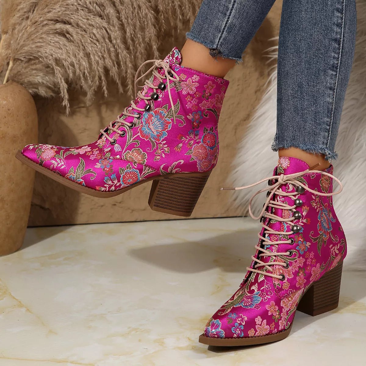 Stylish Print Point Toe Block Heels - ꫀꪶꫀᧁꪖꪀᥴꫀ꠸ᠻꪗ~ 𝔈𝔪𝔟𝔯𝔞𝔠𝔢 𝔈𝔩𝔢𝔤𝔞𝔫𝔠𝔢