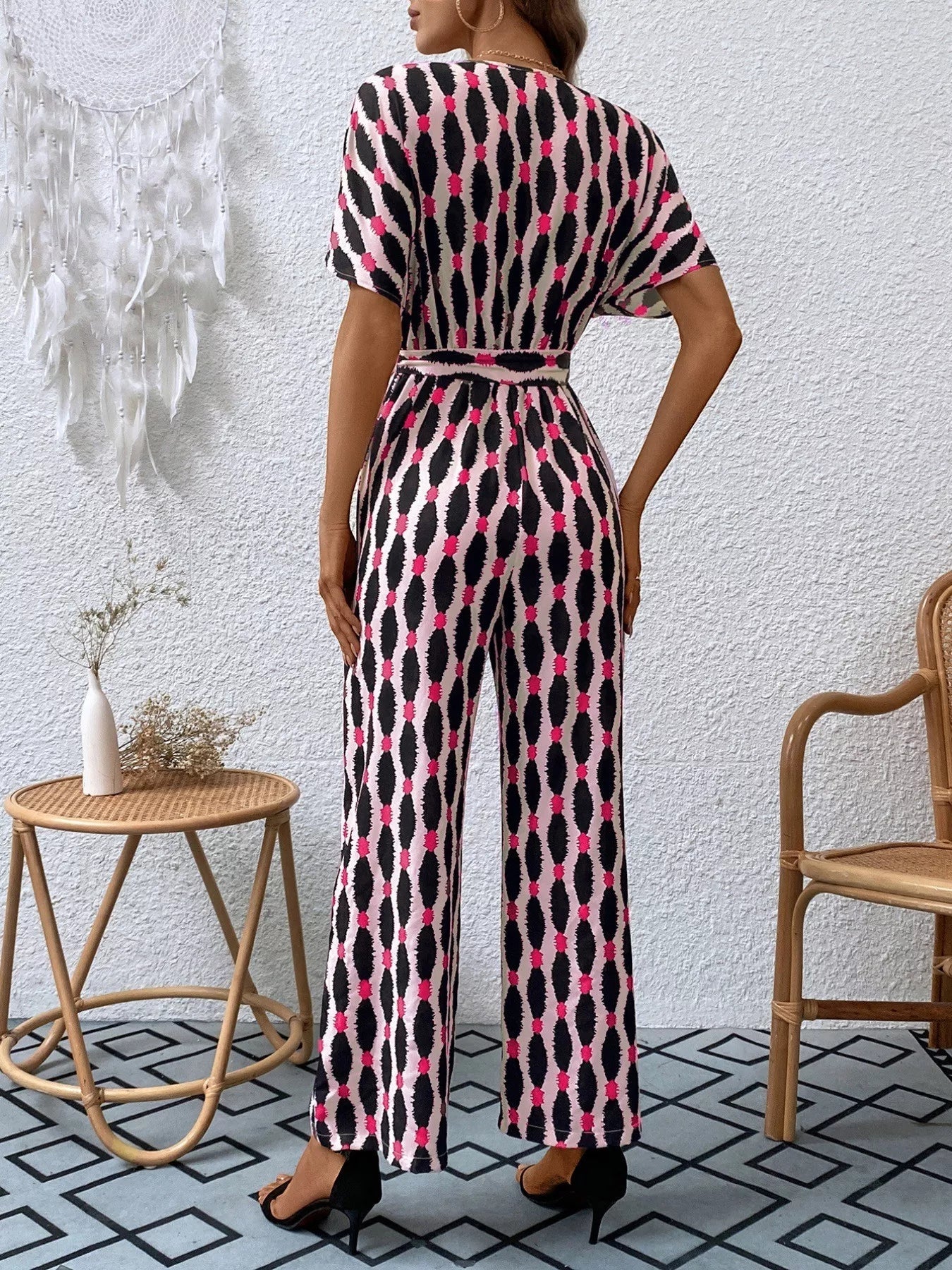 Stylish Printed Surplice Tie Waist Short Sleeve Jumpsuit - ꫀꪶꫀᧁꪖꪀᥴꫀ꠸ᠻꪗ~ 𝔈𝔪𝔟𝔯𝔞𝔠𝔢 𝔈𝔩𝔢𝔤𝔞𝔫𝔠𝔢