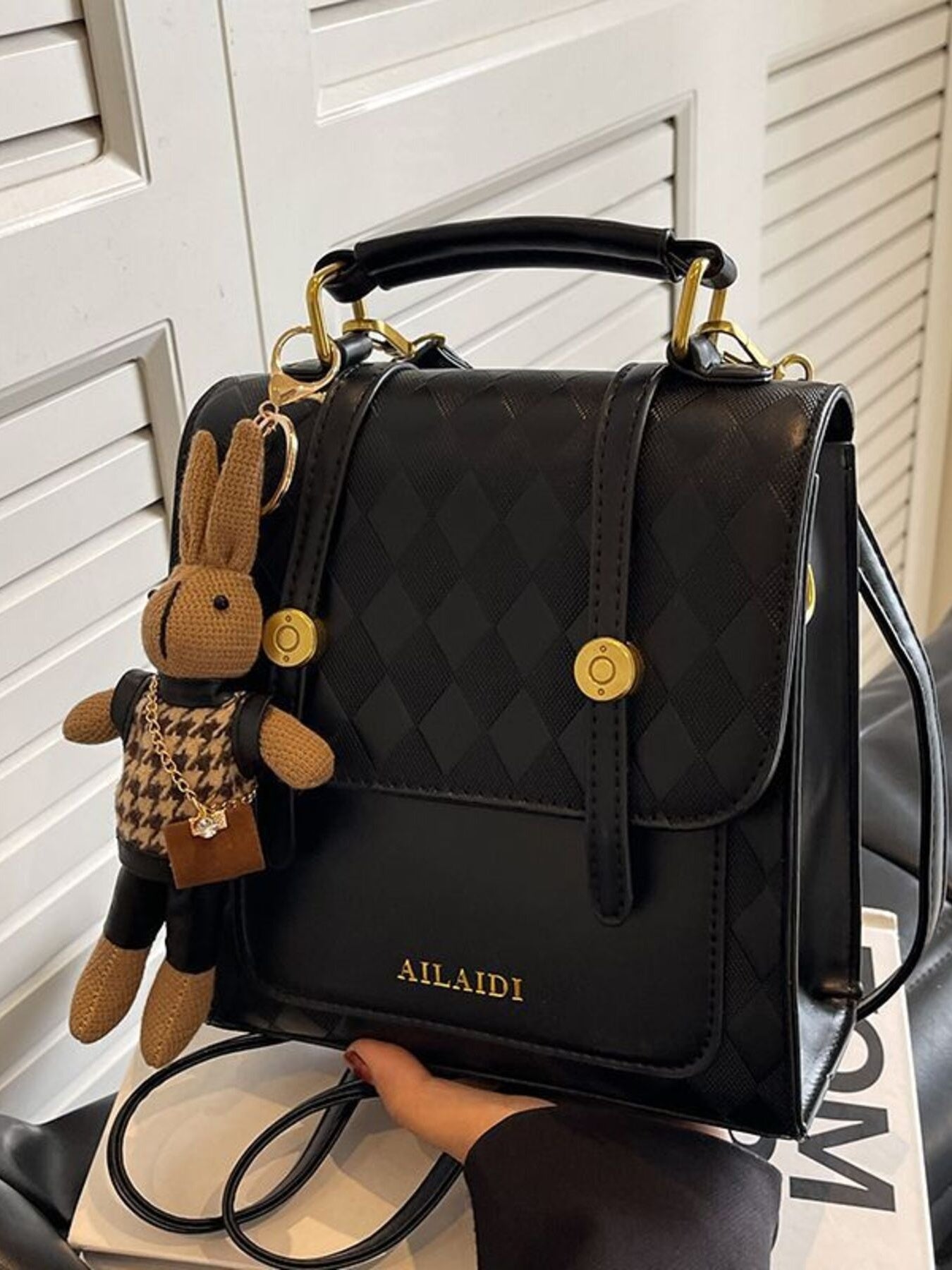 Stylish Quilted Flap Backpack Bag - ꫀꪶꫀᧁꪖꪀᥴꫀ꠸ᠻꪗ~ 𝔈𝔪𝔟𝔯𝔞𝔠𝔢 𝔈𝔩𝔢𝔤𝔞𝔫𝔠𝔢