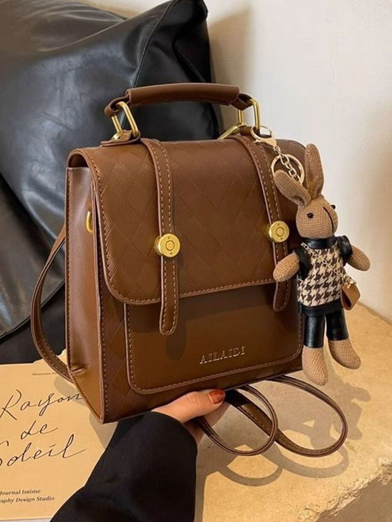 Stylish Quilted Flap Backpack Bag - ꫀꪶꫀᧁꪖꪀᥴꫀ꠸ᠻꪗ~ 𝔈𝔪𝔟𝔯𝔞𝔠𝔢 𝔈𝔩𝔢𝔤𝔞𝔫𝔠𝔢