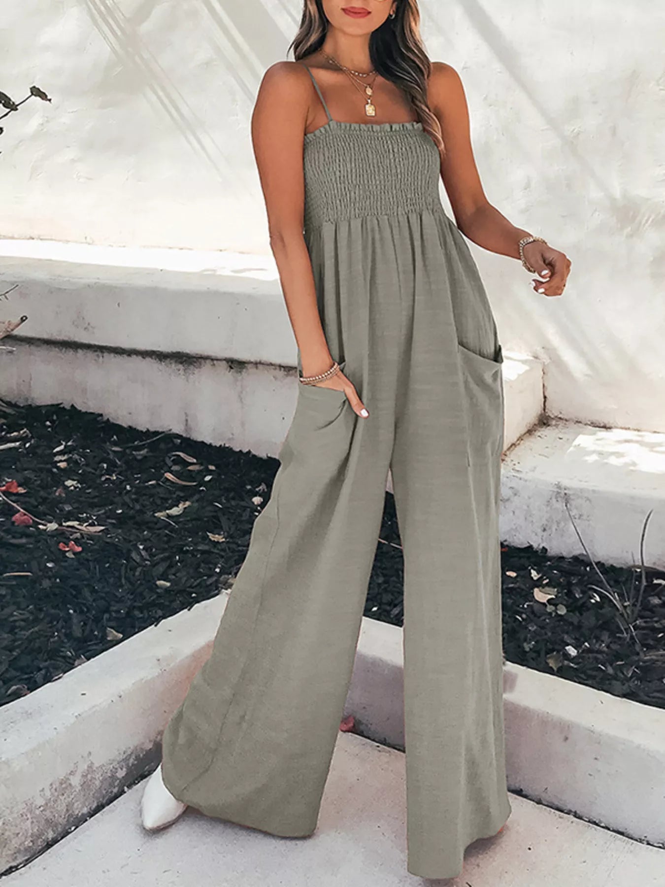 Fashionable Smocked Tube Wide Leg Jumpsuit - ꫀꪶꫀᧁꪖꪀᥴꫀ꠸ᠻꪗ~ 𝔈𝔪𝔟𝔯𝔞𝔠𝔢 𝔈𝔩𝔢𝔤𝔞𝔫𝔠𝔢