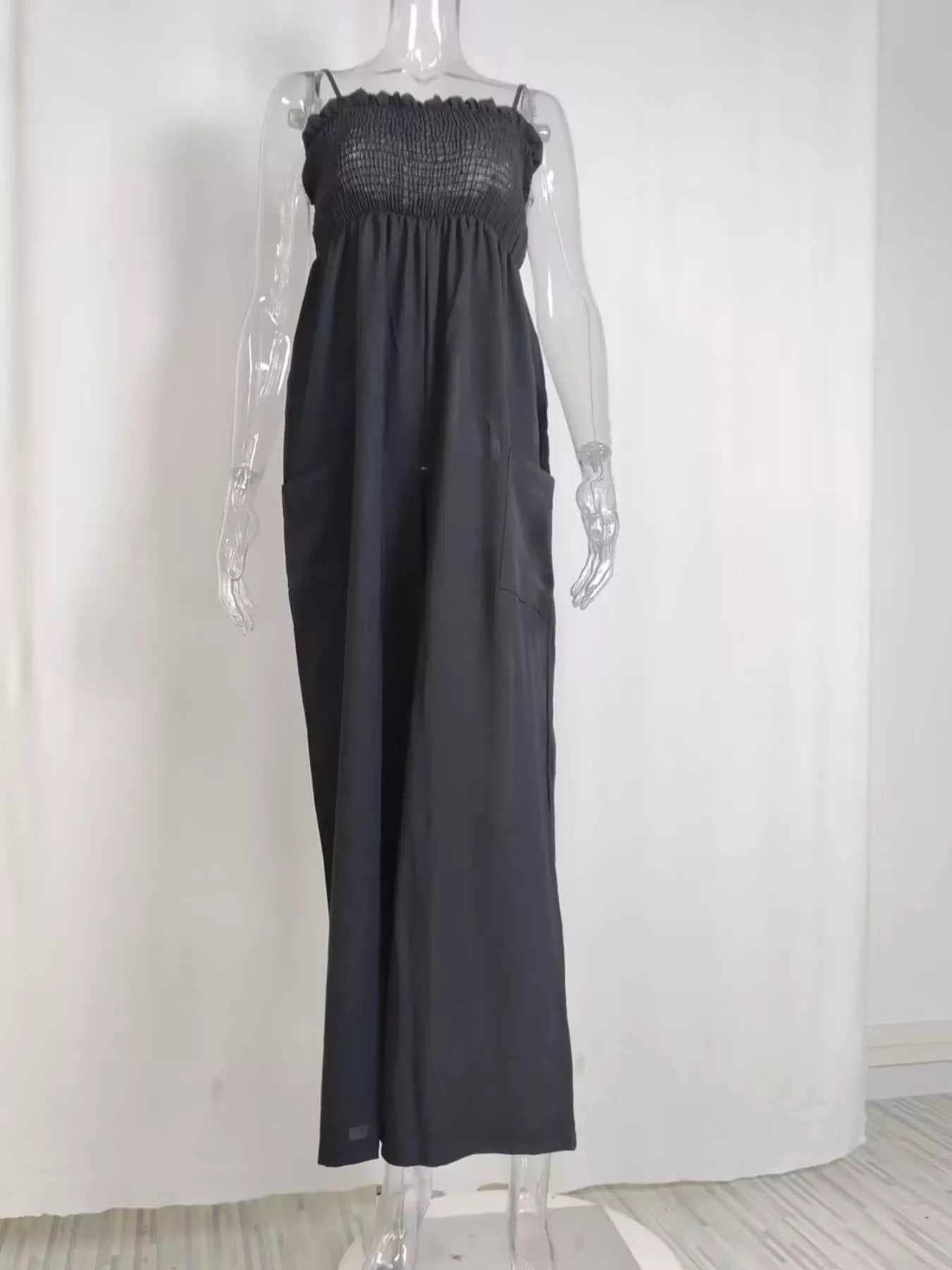 Fashionable Smocked Tube Wide Leg Jumpsuit - ꫀꪶꫀᧁꪖꪀᥴꫀ꠸ᠻꪗ~ 𝔈𝔪𝔟𝔯𝔞𝔠𝔢 𝔈𝔩𝔢𝔤𝔞𝔫𝔠𝔢
