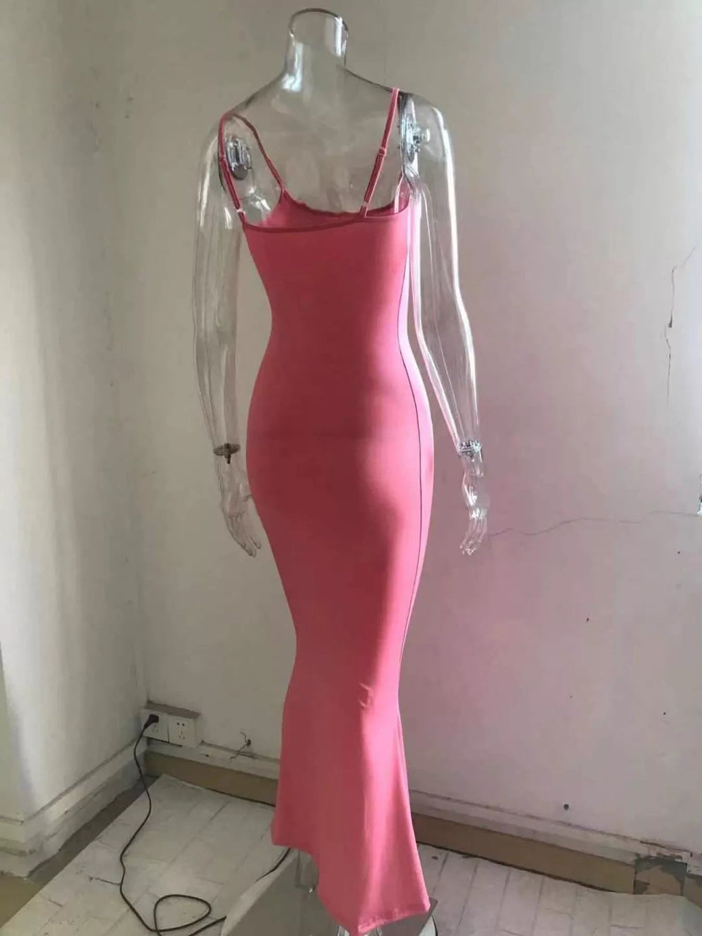 Spaghetti Strap Bodycon Maxi Dress - ꫀꪶꫀᧁꪖꪀᥴꫀ꠸ᠻꪗ~ 𝔈𝔪𝔟𝔯𝔞𝔠𝔢 𝔈𝔩𝔢𝔤𝔞𝔫𝔠𝔢