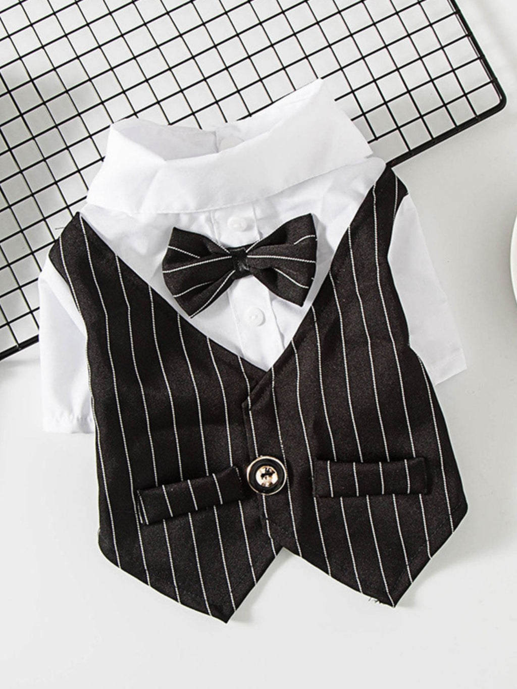 Stylish Striped Bow Tie Pet Blazer - ꫀꪶꫀᧁꪖꪀᥴꫀ꠸ᠻꪗ~ 𝔈𝔪𝔟𝔯𝔞𝔠𝔢 𝔈𝔩𝔢𝔤𝔞𝔫𝔠𝔢