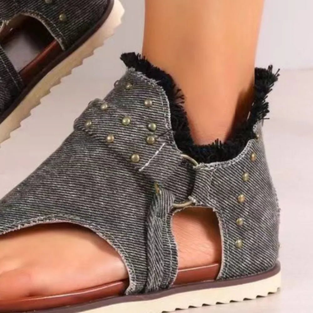 Stylish Open Toe Studded Flat Sandals - ꫀꪶꫀᧁꪖꪀᥴꫀ꠸ᠻꪗ~ 𝔈𝔪𝔟𝔯𝔞𝔠𝔢 𝔈𝔩𝔢𝔤𝔞𝔫𝔠𝔢