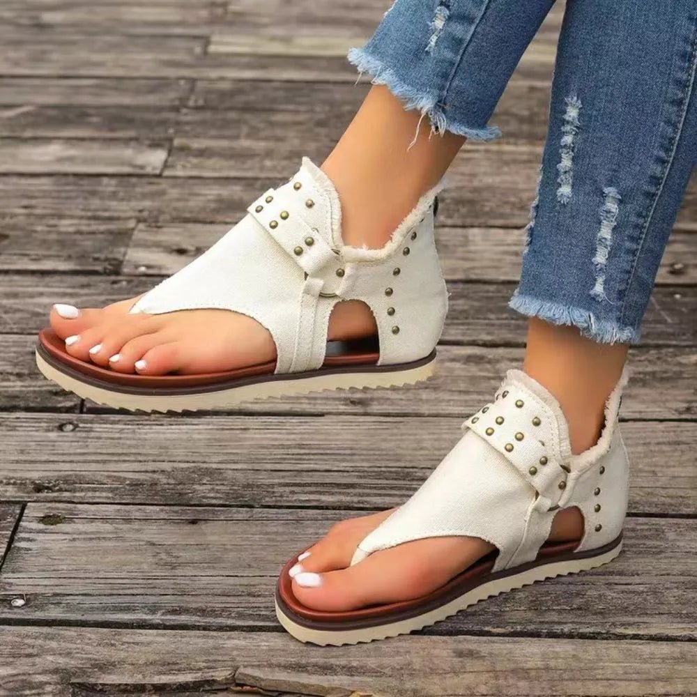 Stylish Open Toe Studded Flat Sandals - ꫀꪶꫀᧁꪖꪀᥴꫀ꠸ᠻꪗ~ 𝔈𝔪𝔟𝔯𝔞𝔠𝔢 𝔈𝔩𝔢𝔤𝔞𝔫𝔠𝔢