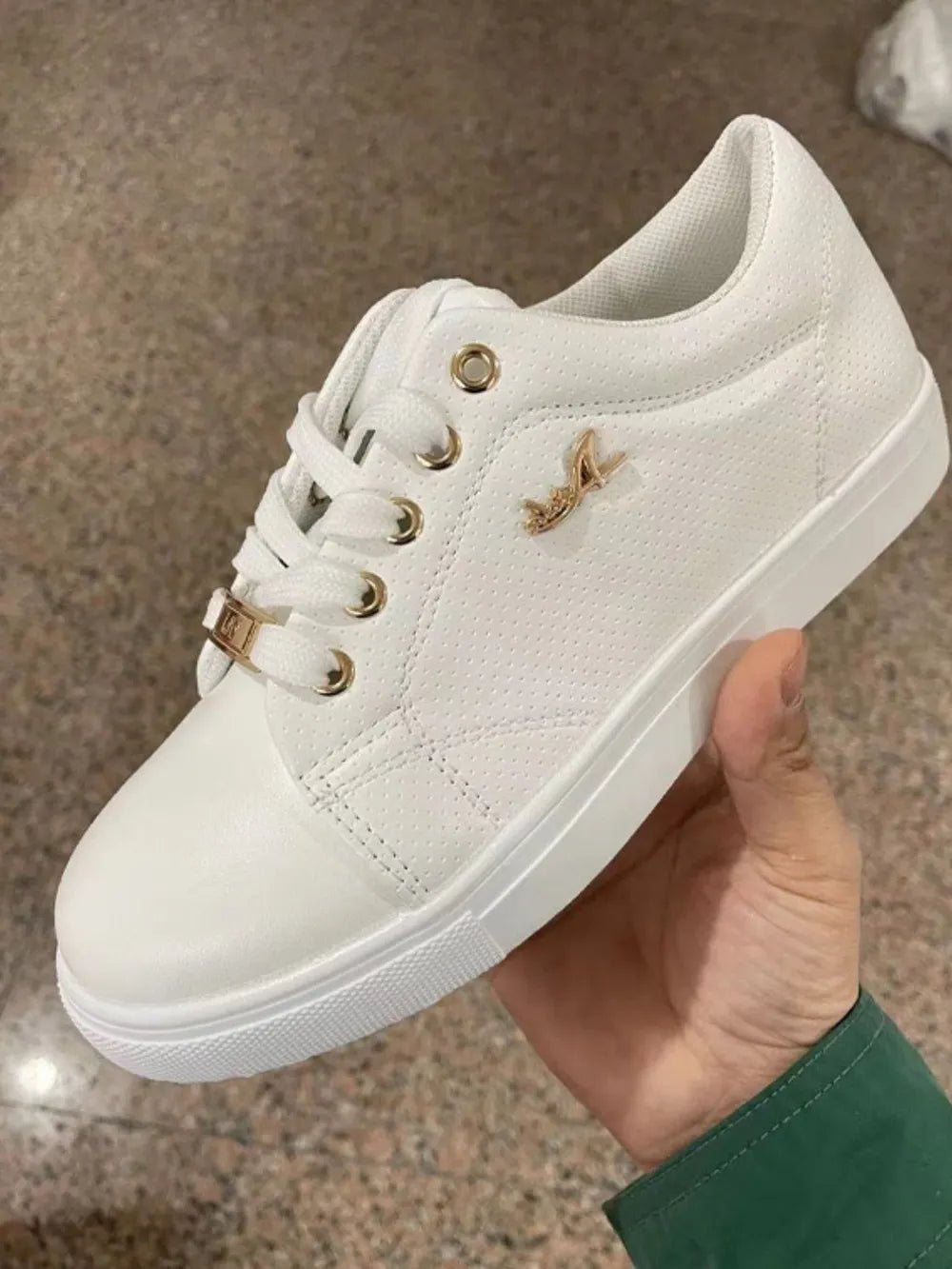 Trendy Stylish Lace Up Sneakers - ꫀꪶꫀᧁꪖꪀᥴꫀ꠸ᠻꪗ~ 𝔈𝔪𝔟𝔯𝔞𝔠𝔢 𝔈𝔩𝔢𝔤𝔞𝔫𝔠𝔢